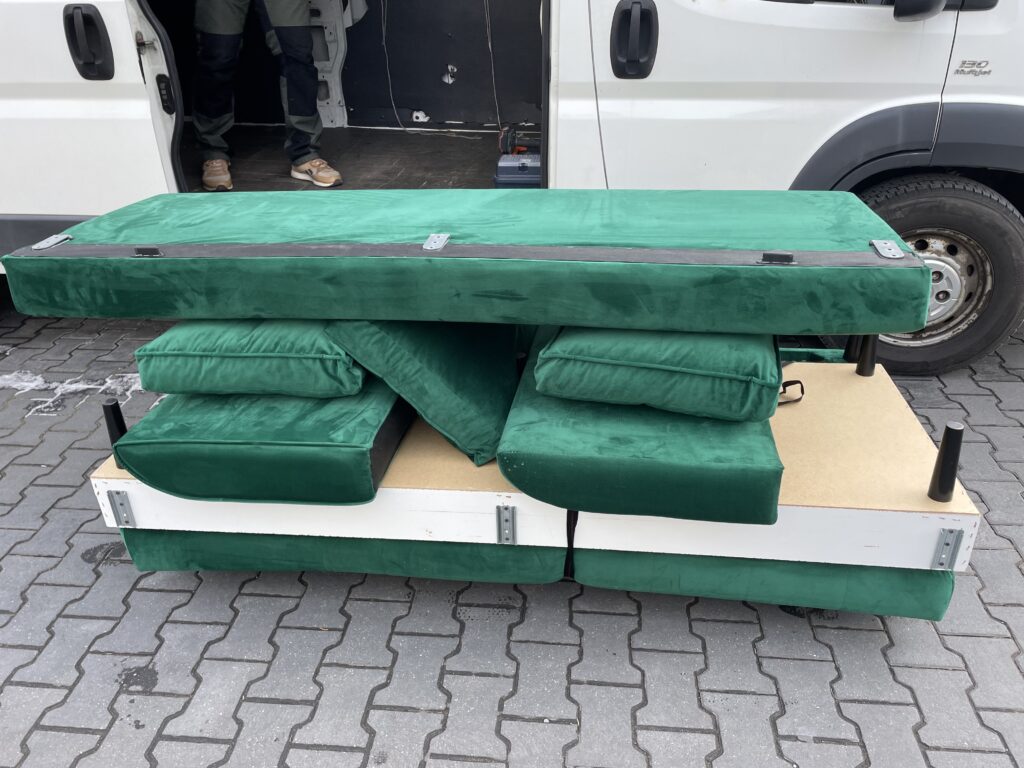 Wywóz Kanapy Warszawa